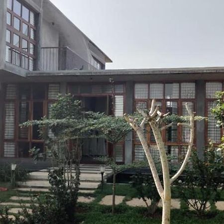 Serene Meadows Villa Bengaluru Zewnętrze zdjęcie